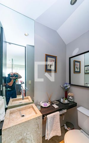 Apartamento à venda com 176m², 3 quartos e 3 vagas Apartamento à venda com 176m², 3 quartos e 3 vagasLavabo