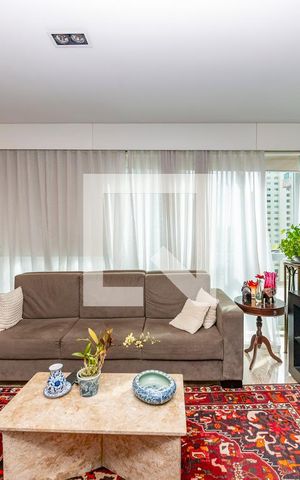Apartamento à venda com 176m², 3 quartos e 3 vagas Apartamento à venda com 176m², 3 quartos e 3 vagasSala 1