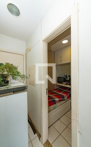 Apartamento à venda com 176m², 3 quartos e 3 vagas Apartamento à venda com 176m², 3 quartos e 3 vagasÁrea de Serviço