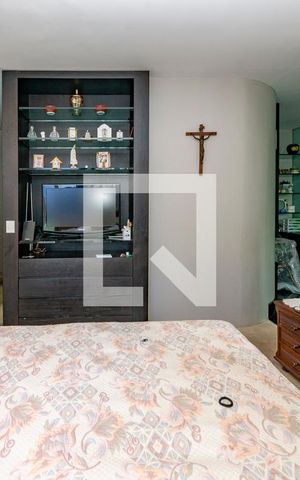 Apartamento à venda com 176m², 3 quartos e 3 vagas Apartamento à venda com 176m², 3 quartos e 3 vagasSuíte