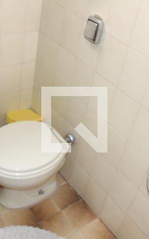 Casa à venda com 187m², 3 quartos e 5 vagasBanheiro 1