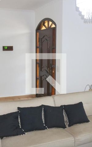 Casa à venda com 187m², 3 quartos e 5 vagasSala