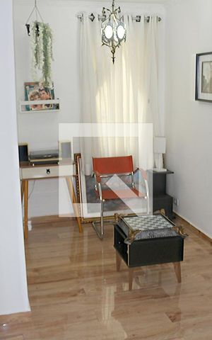 Casa à venda com 187m², 3 quartos e 5 vagasSala