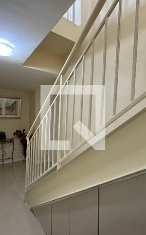 Apartamento à venda com 165m², 3 quartos e 2 vagas Apartamento à venda com 165m², 3 quartos e 2 vagasCorredor