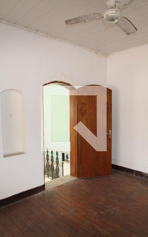 Casa à venda com 220m², 3 quartos e 2 vagasQuarto 2