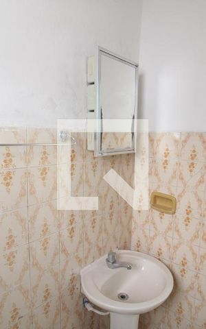 Casa à venda com 220m², 3 quartos e 2 vagasBanheiro 3
