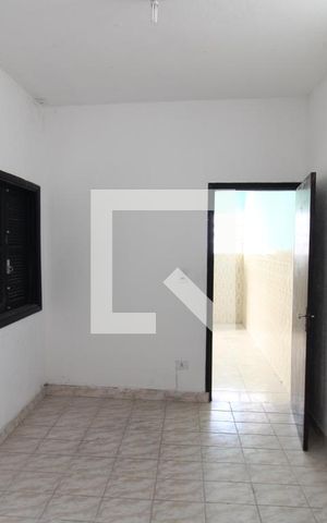 Casa à venda com 220m², 3 quartos e 2 vagasQuarto 4