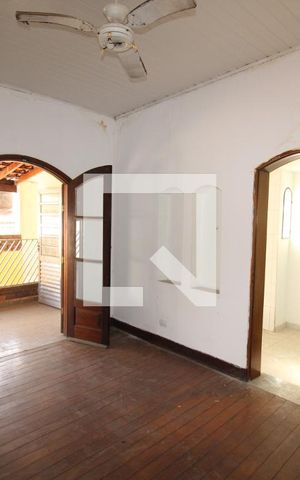Casa à venda com 220m², 3 quartos e 2 vagasQuarto 2