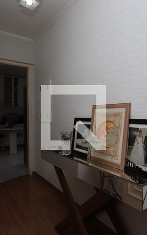 Apartamento à venda com 72m², 2 quartos e 2 vagasSala - entrada social