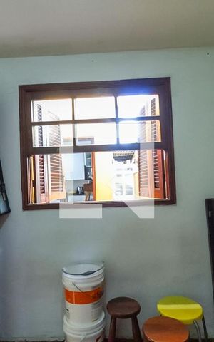Casa à venda com 250m², 3 quartos e 2 vagas Casa à venda com 250m², 3 quartos e 2 vagasQuarto de Serviço