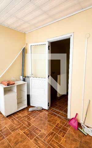 Casa de condomínio à venda com 150m², 3 quartos e 2 vagasVaranda