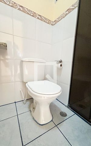 Casa de condomínio à venda com 150m², 3 quartos e 2 vagasBanheiro 2