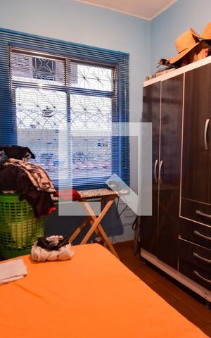 Casa à venda com 353m², 5 quartos e 6 vagas Casa à venda com 353m², 5 quartos e 6 vagasQuarto 3
