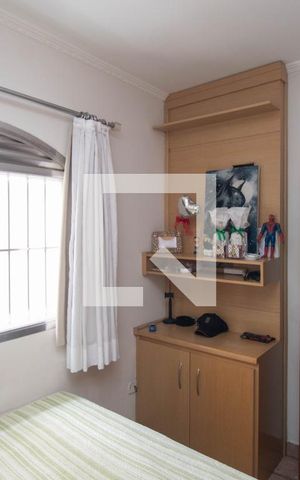 Casa à venda com 160m², 3 quartos e 2 vagas Casa à venda com 160m², 3 quartos e 2 vagasQuarto 1