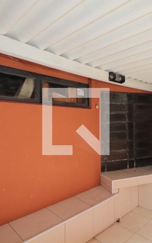 Casa para alugar com 135m², 1 quarto e 2 vagasQuintal