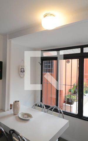 Casa para alugar com 135m², 1 quarto e 2 vagasCozinha