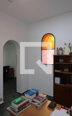 Casa para alugar com 135m², 1 quarto e 2 vagasEscritório