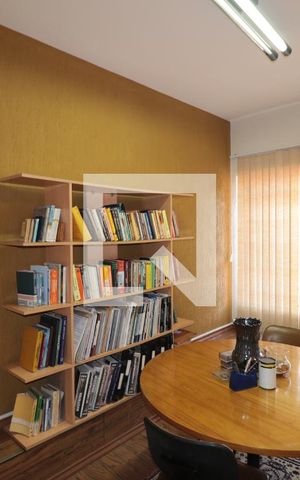 Casa para alugar com 135m², 1 quarto e 2 vagasHall Quartos