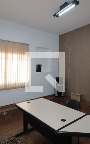 Casa para alugar com 135m², 1 quarto e 2 vagasQuarto 1