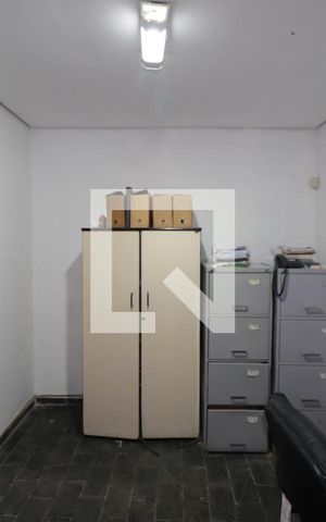 Casa para alugar com 135m², 1 quarto e 2 vagasEscritório