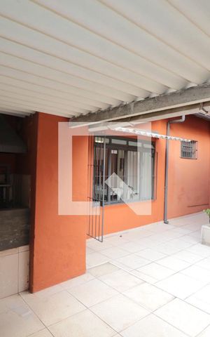 Casa para alugar com 135m², 1 quarto e 2 vagasQuintal