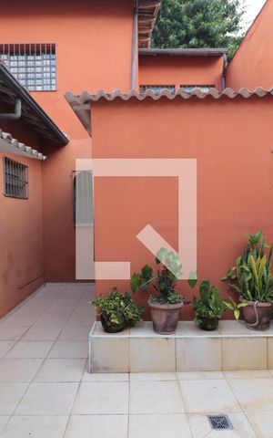 Casa para alugar com 135m², 1 quarto e 2 vagasQuintal