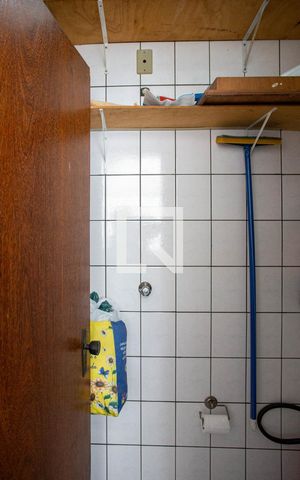 Apartamento à venda com 112m², 3 quartos e 1 vaga Apartamento à venda com 112m², 3 quartos e 1 vagaBanheiro de Serviço