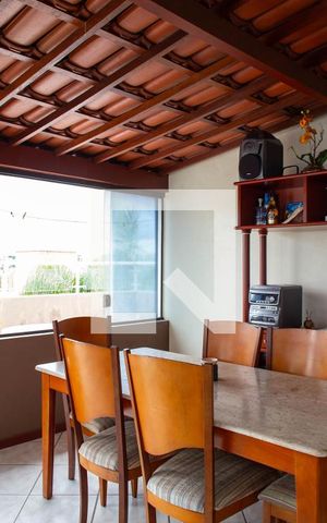 Apartamento à venda com 112m², 3 quartos e 1 vaga Apartamento à venda com 112m², 3 quartos e 1 vagaVaranda