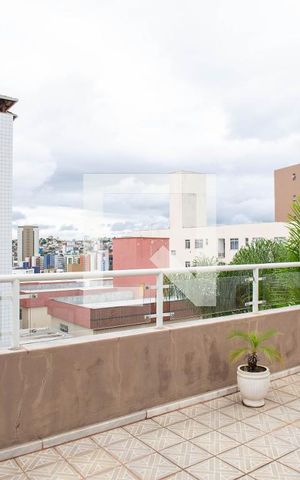 Apartamento à venda com 112m², 3 quartos e 1 vaga Apartamento à venda com 112m², 3 quartos e 1 vagaVaranda
