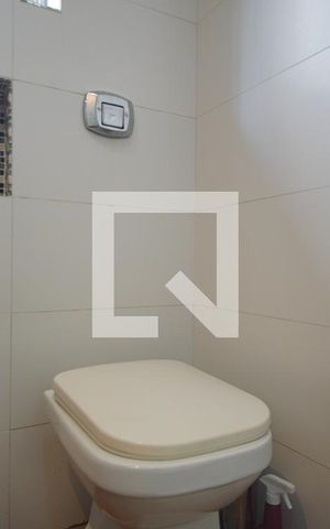 Casa à venda com 260m², 3 quartos e 2 vagasBanheiro da Suíte
