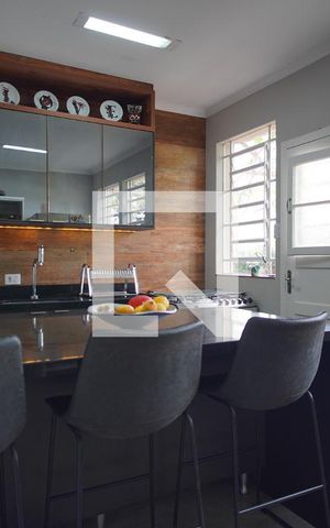 Casa à venda com 260m², 3 quartos e 2 vagasCozinha