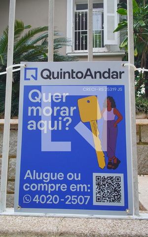 Casa à venda com 260m², 3 quartos e 2 vagasPlaca
