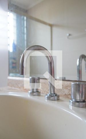 Casa à venda com 260m², 3 quartos e 2 vagasBanheiro Corredor - Torneira