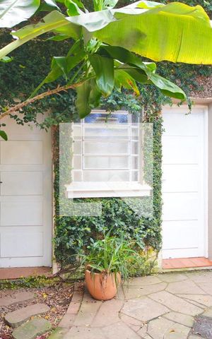 Casa à venda com 260m², 3 quartos e 2 vagasQuarto 1 - Suíte - Vista