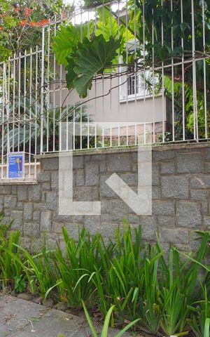 Casa à venda com 260m², 3 quartos e 2 vagasFachada com Placa