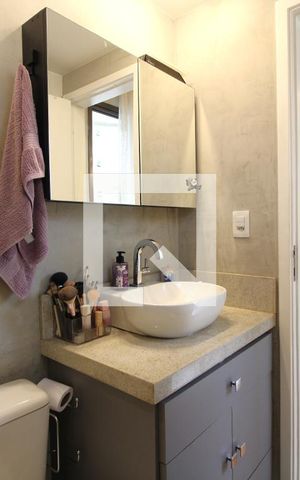 Apartamento para alugar com 70m², 2 quartos e 1 vagaQuarto 2 - Banheiro da Suíte