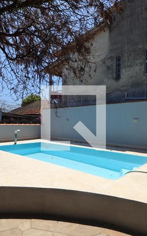 Casa para alugar com 80m², 2 quartos e 3 vagasÁrea comum - Piscina
