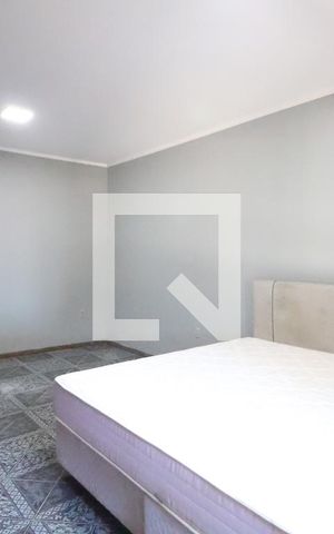 Casa para alugar com 80m², 2 quartos e 3 vagasQuarto