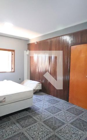 Casa para alugar com 80m², 2 quartos e 3 vagasQuarto