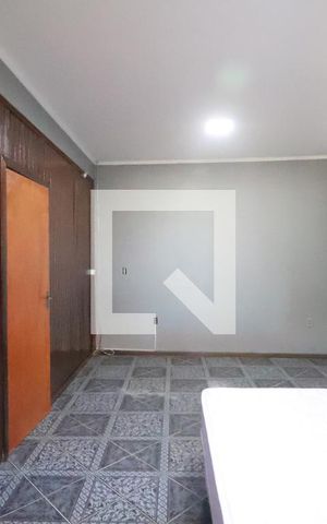 Casa para alugar com 80m², 2 quartos e 3 vagasQuarto