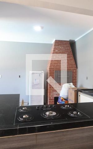Casa para alugar com 80m², 2 quartos e 3 vagasCozinha e Área de Serviço