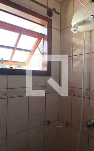 Casa para alugar com 80m², 2 quartos e 3 vagasBanheiro