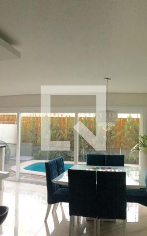 Casa de condomínio à venda com 250m², 3 quartos e 3 vagas Casa de condomínio à venda com 250m², 3 quartos e 3 vagasSala de Jantar