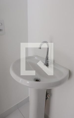 Apartamento à venda com 35m², 2 quartos e sem vagaBanheiro