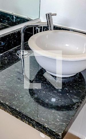 Apartamento para alugar com 28m², 1 quarto e sem vagaBanheiro da Suíte