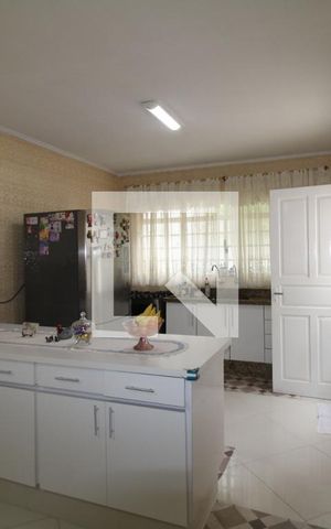 Casa à venda com 180m², 4 quartos e 3 vagasCozinha