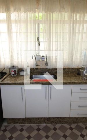 Casa à venda com 180m², 4 quartos e 3 vagasCozinha