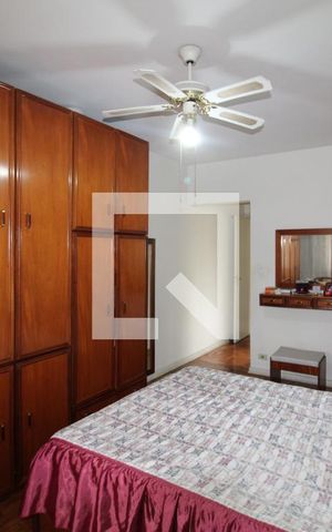 Casa à venda com 180m², 4 quartos e 3 vagasQuarto 1