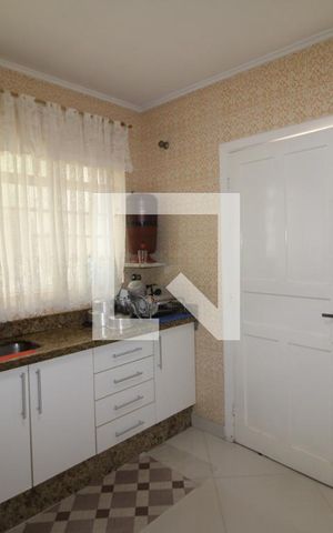 Casa à venda com 180m², 4 quartos e 3 vagasCozinha