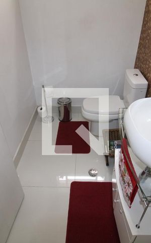 Casa à venda com 180m², 4 quartos e 3 vagasBanheiro 1